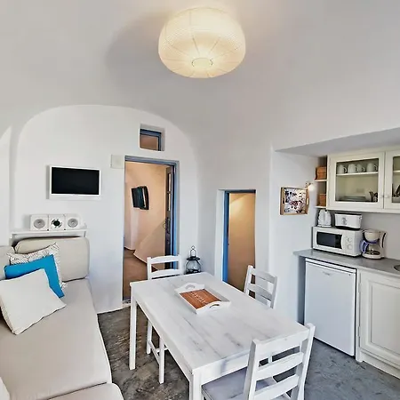 Lucky Homes - Oia